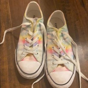 Girls size 2 tye dye converse